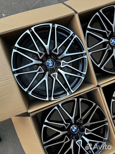 Диски r20 BMW X5 X6 F15 E70 F16 E71 818 M Style