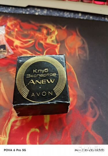 Значок Avon клуб