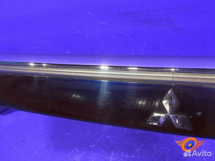 Накладка на багажник задняя Mitsubishi Outlander