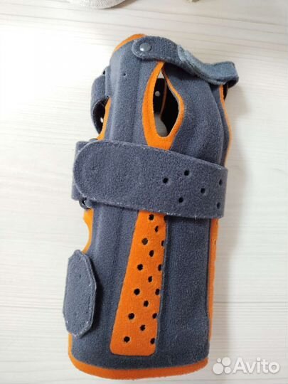 Ортез на лучезапястный сустав