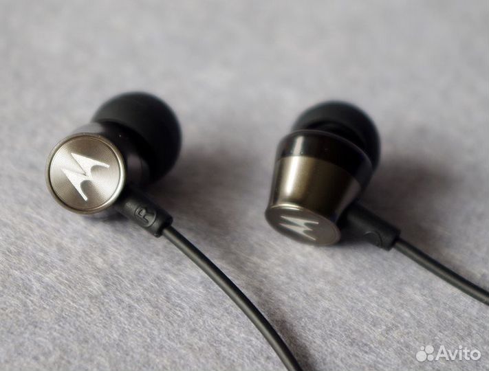 Универсальная гарнитура (наушники) Motorola