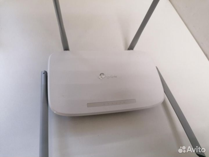 Wi-Fi роутер TP-link EC220-G5