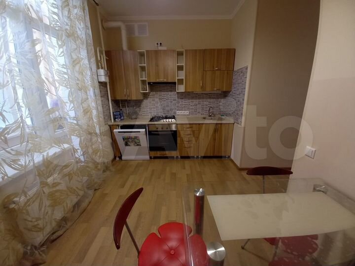 3-к. квартира, 80 м², 3/6 эт.