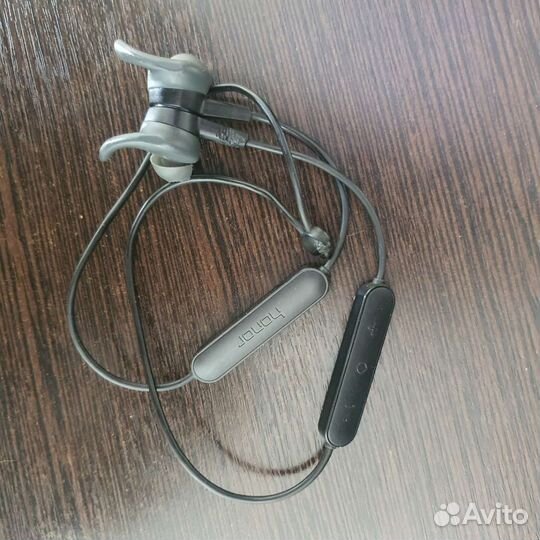Беспроводные наушники Honor AM61
