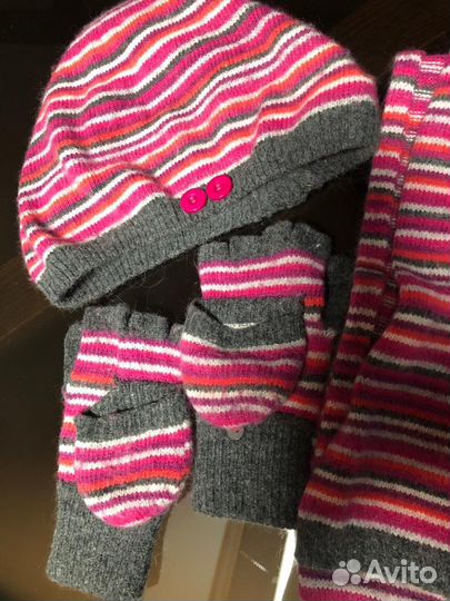 Новая шапка и варежки для девочки sigikid