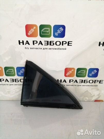 Форточка двери задняя правая Toyota Camry XV40