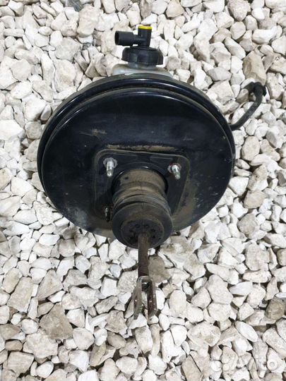 Вакуумный усилитель Renault Logan Логан