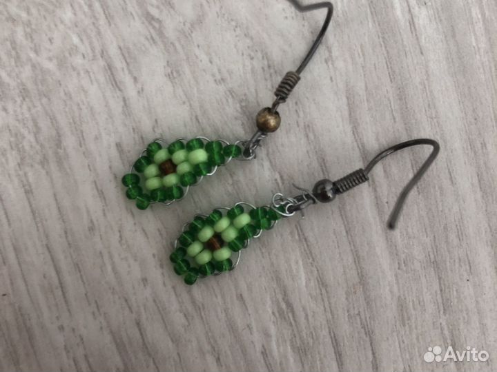 Украшения из бисера