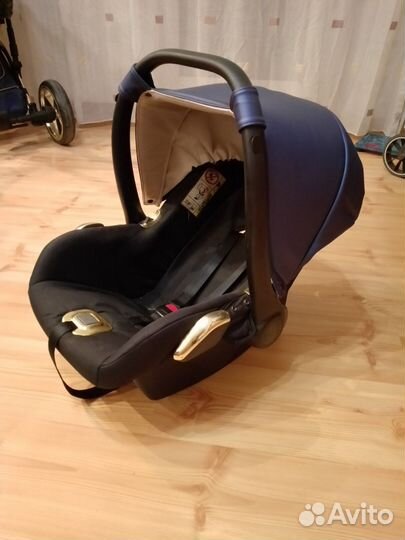 Коляска 3 в 1