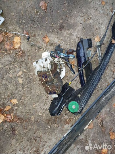 Замок ручка двери на фокус 1