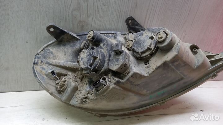 Фара передняя левая Lifan Breez 214801