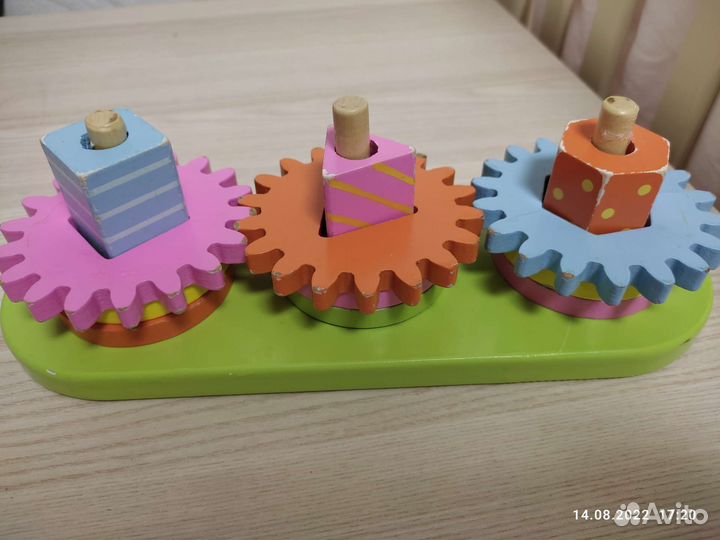 Развивающие игрушки