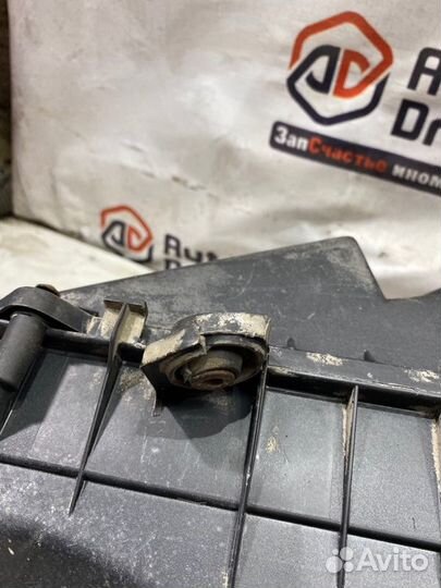 Корпус воздушного фильтра Skoda Octavia Tour AKL