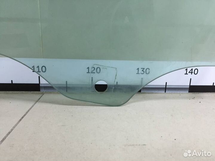 Стекло двери передней левой Volkswagen Touareg 7L