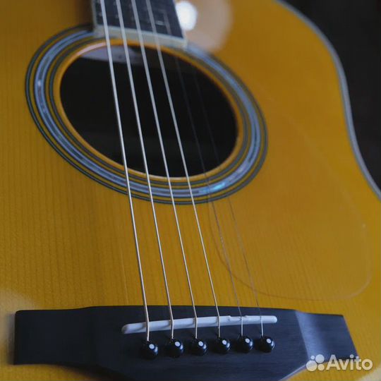 Трансакустическая гитара Yamaha LL-TA VT, массив
