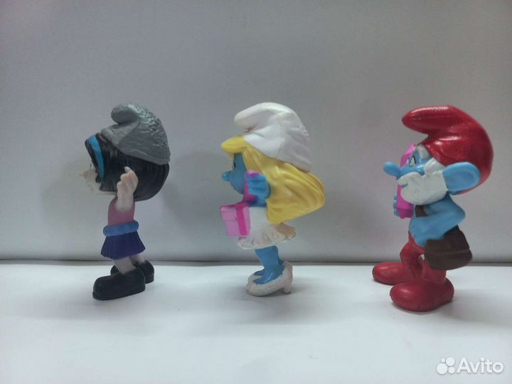 Смурфики, набор игрушек из Макдоналдса и киндеры