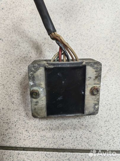 Реле регулятор напряжения Yamaha XJ750