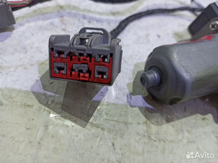 Моторчик люка Кадиллак