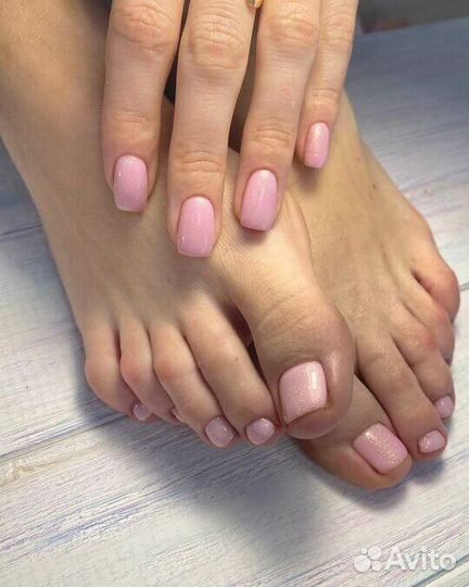 Модель на маникюр/педикюр