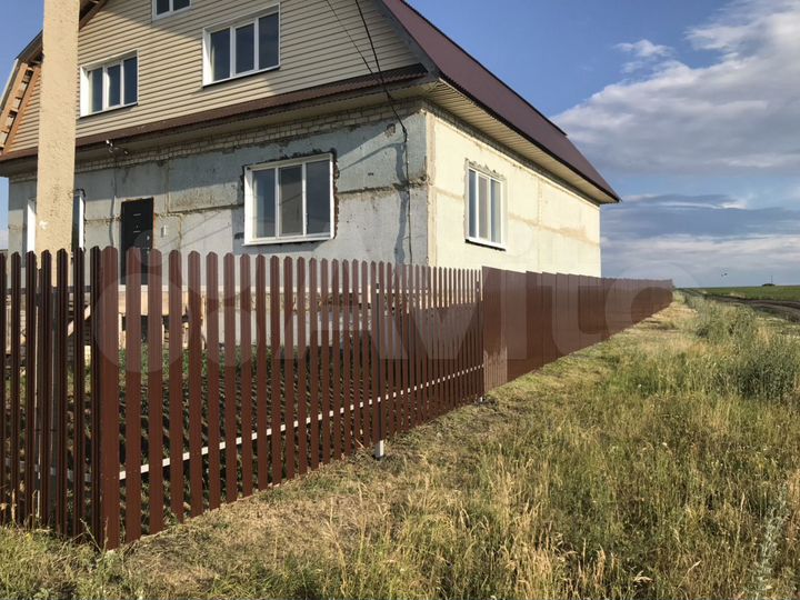 Коттедж 188 м² на участке 15 сот.