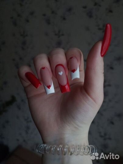 Наращивание ногтей и укрепление