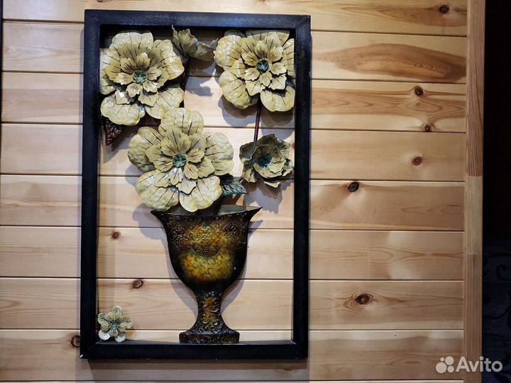 Украшение на стену