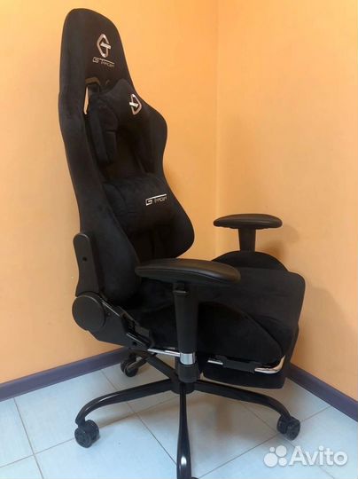 Кресло для игр. Игровое кресло с массажем