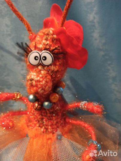 Сувениры подарки Тараканы вязаные