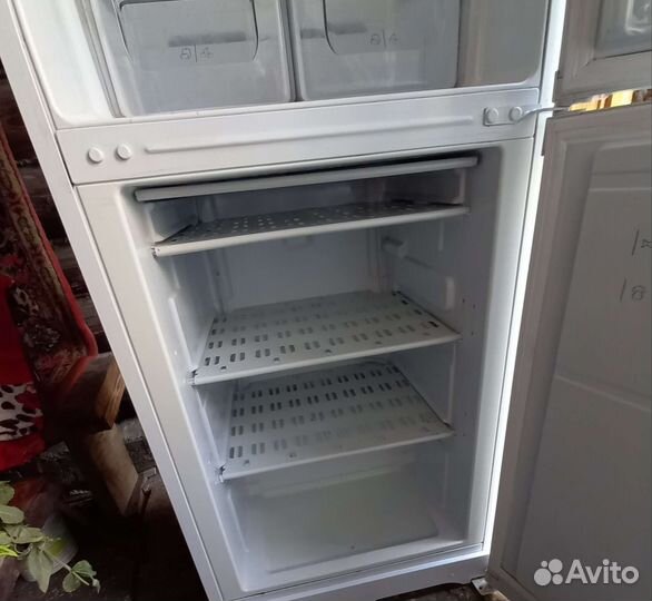 Холодильник на запчасти