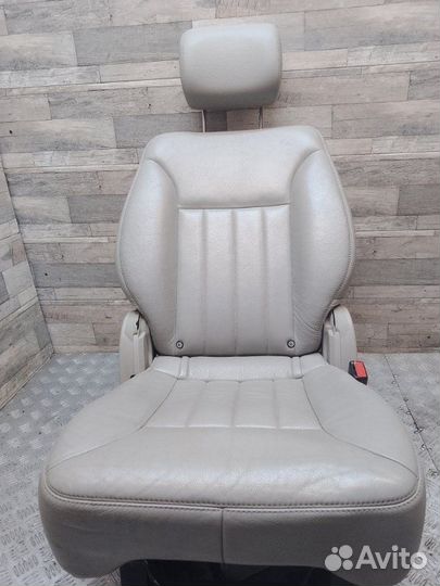 Сиденье заднее левое Mercedes-Benz R-350 W251 V251