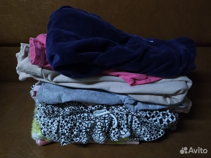 Вещи на девочку 4-6 лет за шоколадку