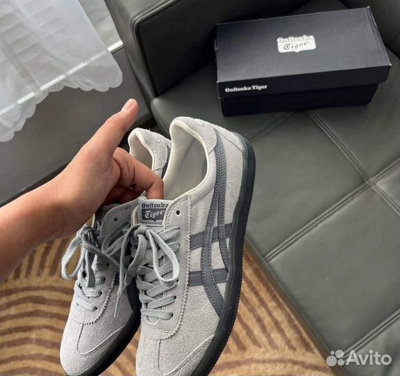 Asics Onitsuka Tiger Tokuten Grey