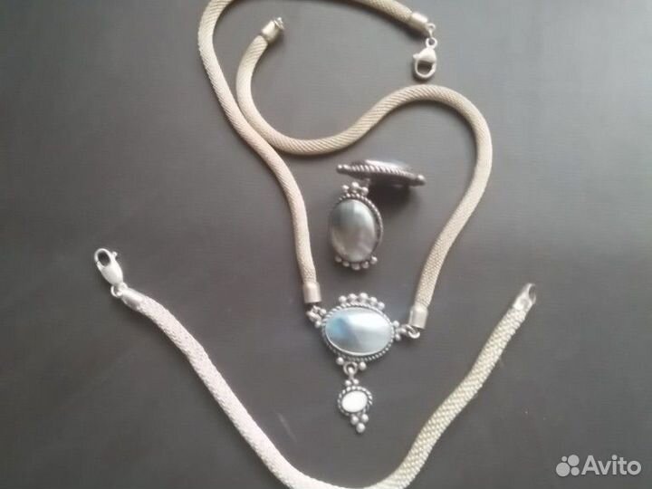 Комплект из серебра с перламутром