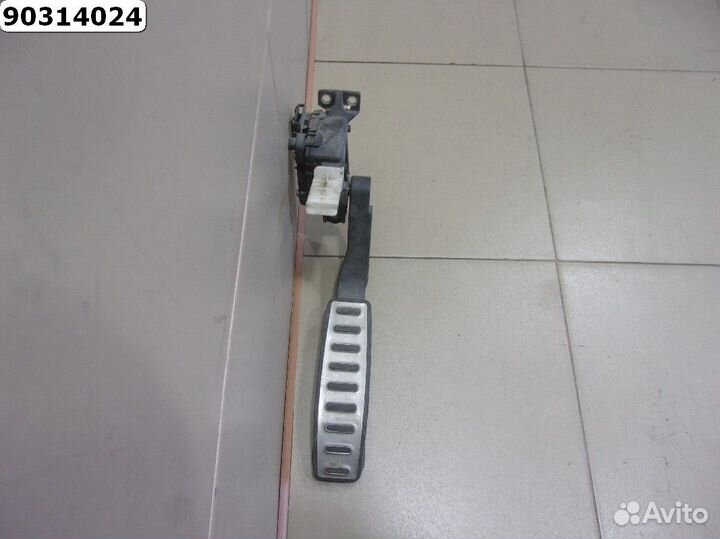 Porsche Cayenne Педаль газа