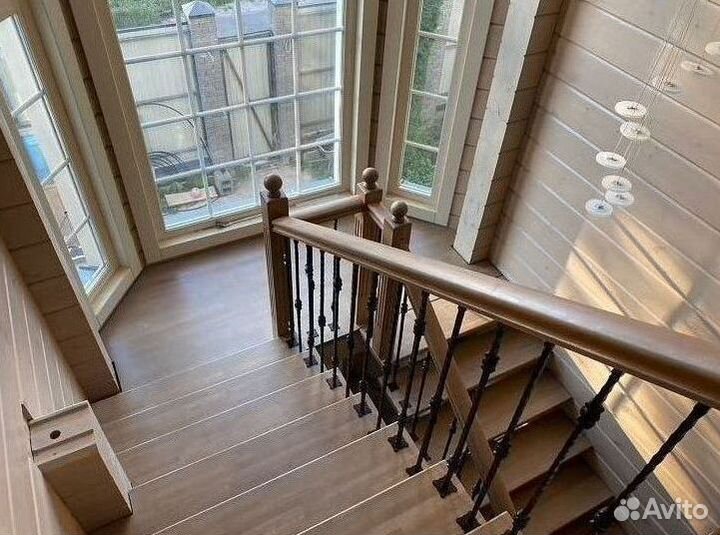 Металлокаркас лестницы