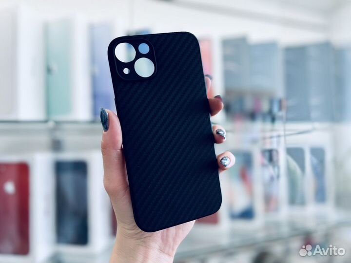 Чехол на iPhone 13