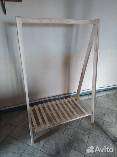 Вешалка напольная