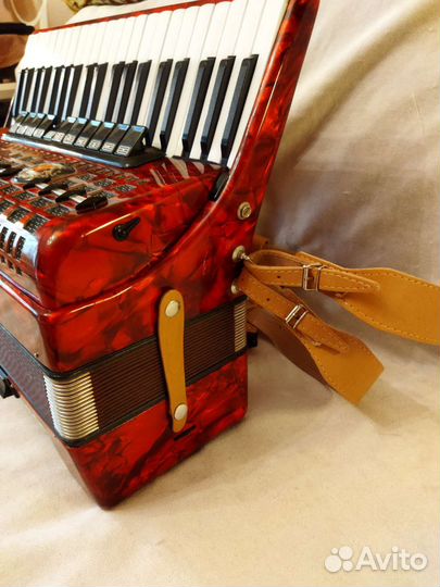 Аккордеон RoyalStandart Meteor 4/4