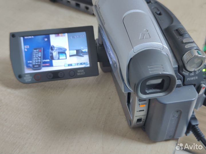 Видеокамера Sony DCR-HC94E