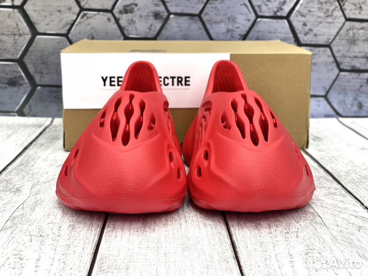 Adidas Yeezy Foam Runner Vermillion