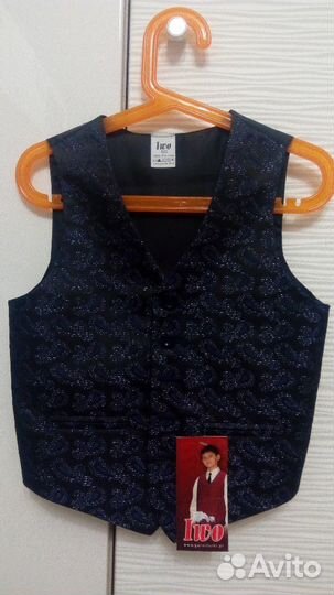 Жилеты праздничный размер 122 и 98