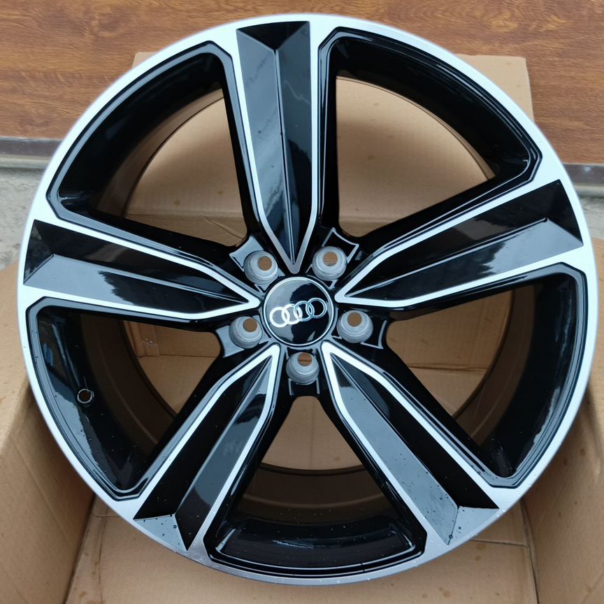 Литые диски Audi 8.5×R19 5×112