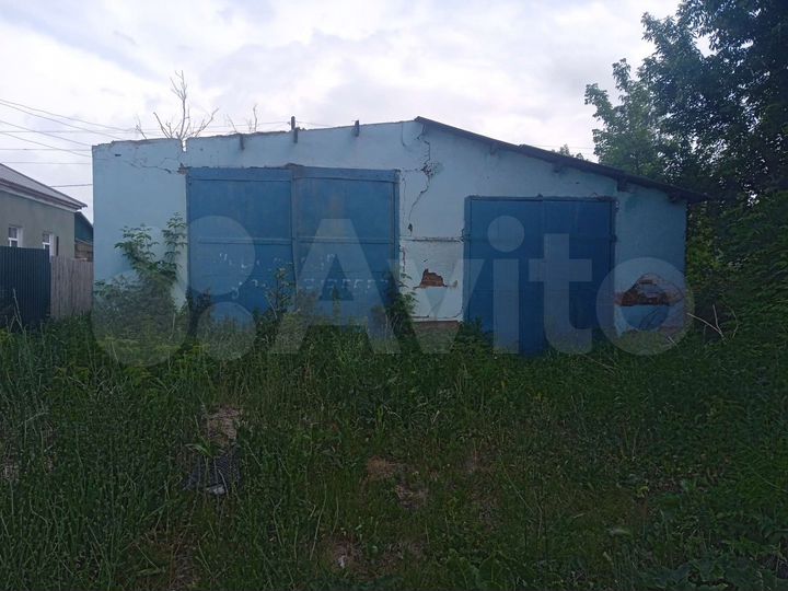 Гараж, > 30 м²