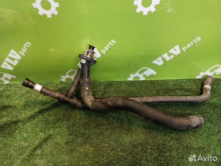 Патрубок охлаждения радиатора Ford Mustang