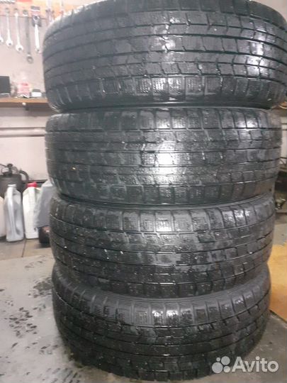 Dunlop Graspic DS3 215/65 R16 98Q