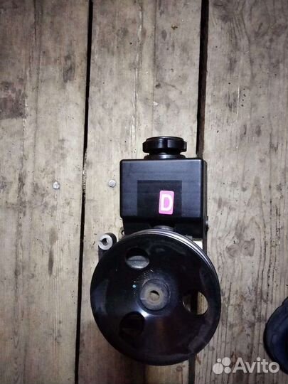 Насос гур Ssang Young Musso Sport