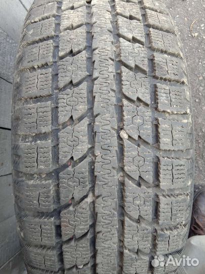 Toyo Observe GSi-5 215/60 R16