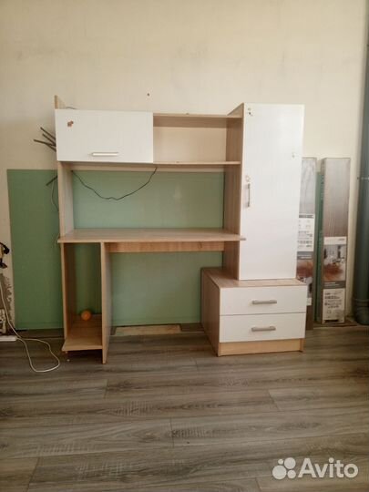 Детский школьный уголок бу