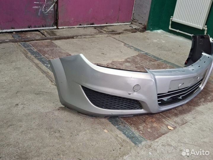 Бампер передний Opel Astra H 2004-2015