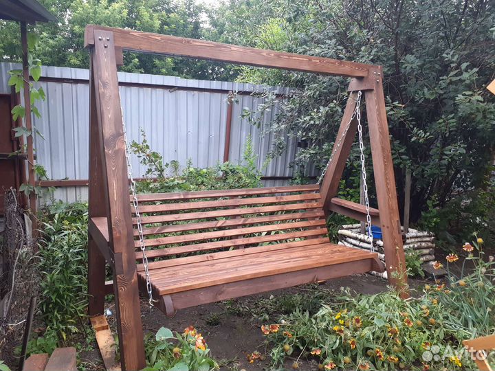 Мощные садовые качели из бруса